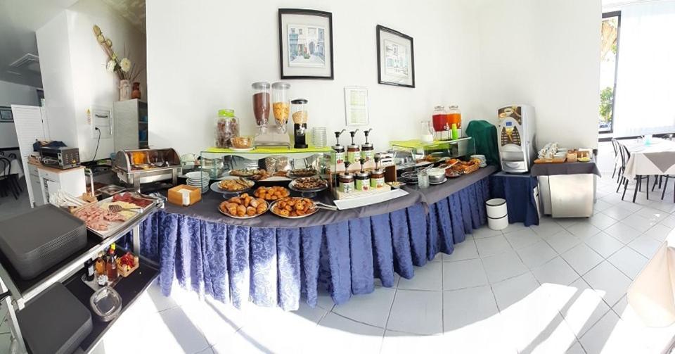 Hotel Penny ريميني المظهر الخارجي الصورة